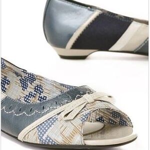 Anthropologie BOBBIE BLU Windsor Knot Patchwork Leather Flats Peep-Toe Shoes 8
